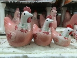 Tượng gà con giống quà tặng cho trẻ em thân hồng