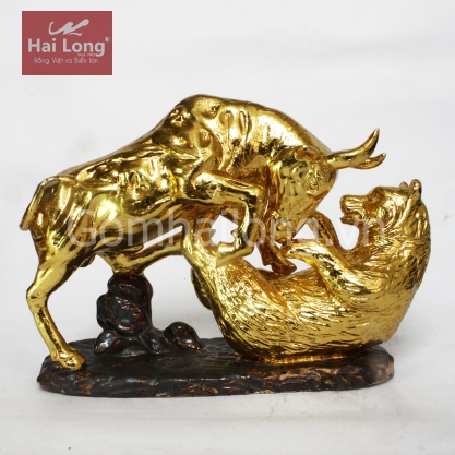 tượng trâu dát vàng gốm sứ