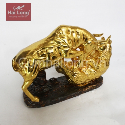tượng trâu dát vàng gốm sứ_2