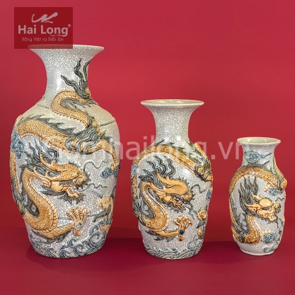lục bình sứ bát tràng