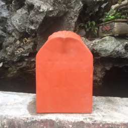 Ngói hài cổ màu đất nung cỡ đại 220