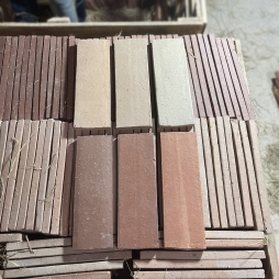 gạch thẻ tông màu sáng