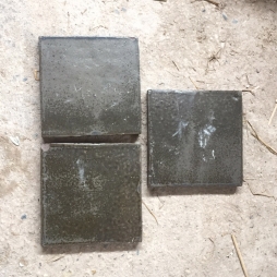 gạch lát nền men rêu cổ Bát Tràng