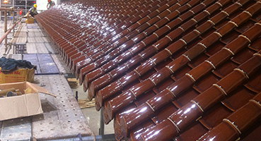 Cổng chào nhà ga T2