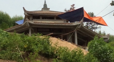 Ngói lợp Tịnh xá Liên hoa Bắc Giang hinh 2