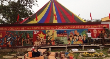 Tranh ghép chủ đề Cách mạng Việt Nam - Doanh trại Tăng Thiết Giáp hinh 3