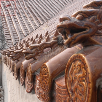 Ngói dương Đầu Rồng Đời Trần Việt Nam men da lươn cổ - cỡ trung 01