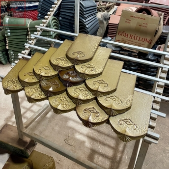 Ngói mũi hài cổ men Hoàng Thổ - Đậm nét dân tộc Việt