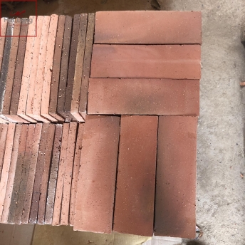 gạch thẻ lát sân đẹp